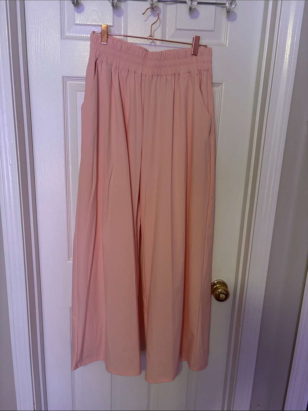 NWT Oddi pink flowy pants